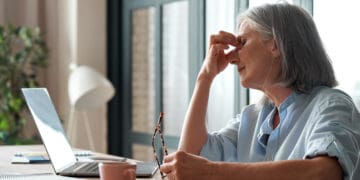 14 Symptoms of Hormonal Imbalance in Women